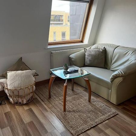 Quirky Studio Flat Selfcontained Лондон Екстер'єр фото